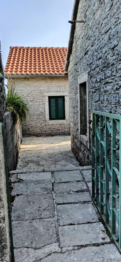 Vila Old House Djurovic Herceg Novi Exteriér fotografie
